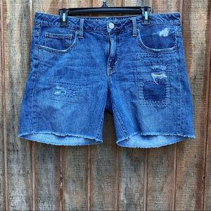 AEO hi waisted patched short